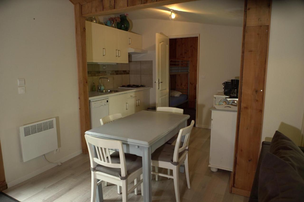 Les Grangeonnes, Gites Nature, Piscine, Bain Nordique, Sauna Pour Accueil Familiale Ou De Groupe Saint-Basile Eksteriør billede